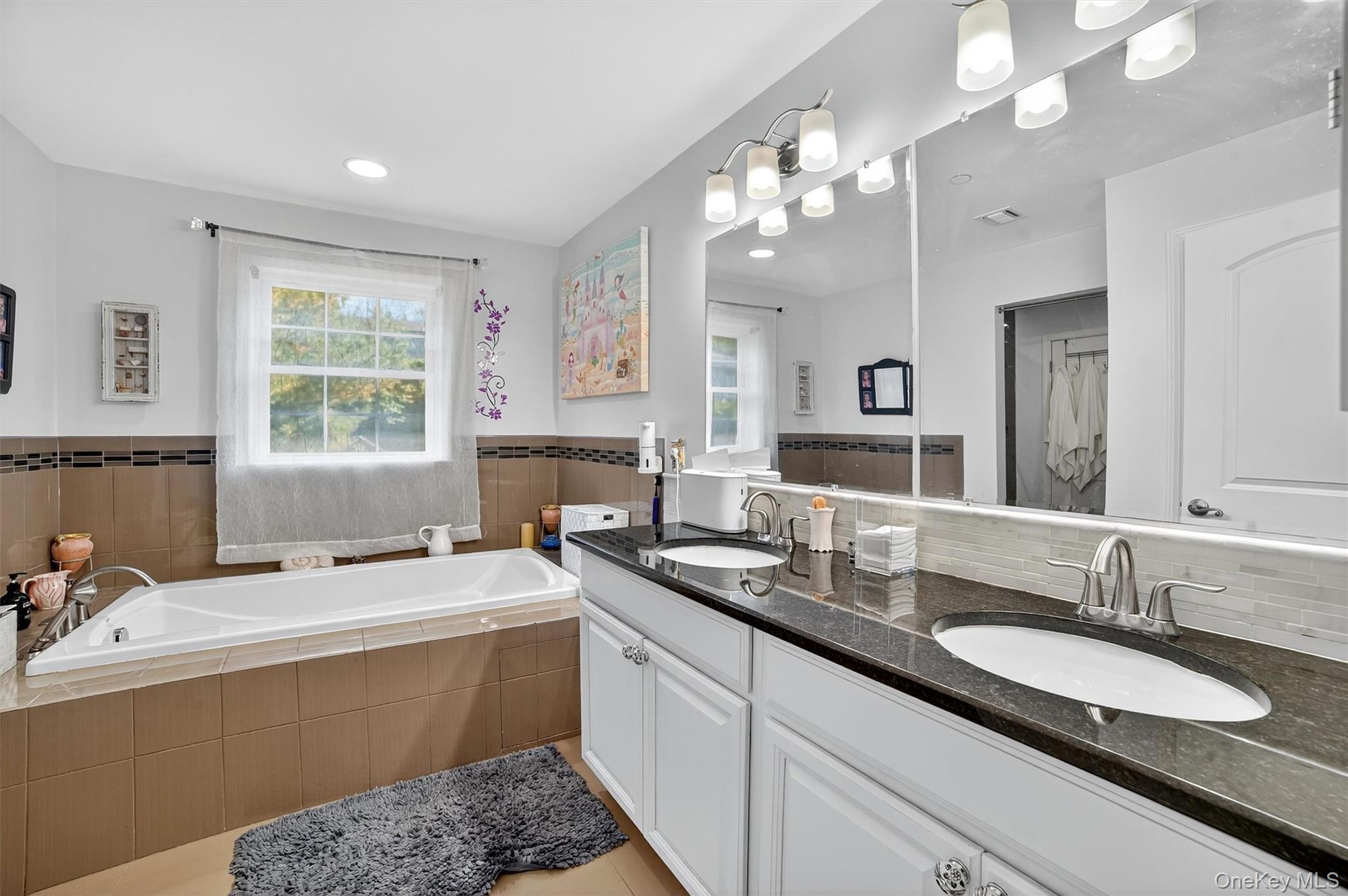 6 Clarion Drive, White Plains, NY 10603