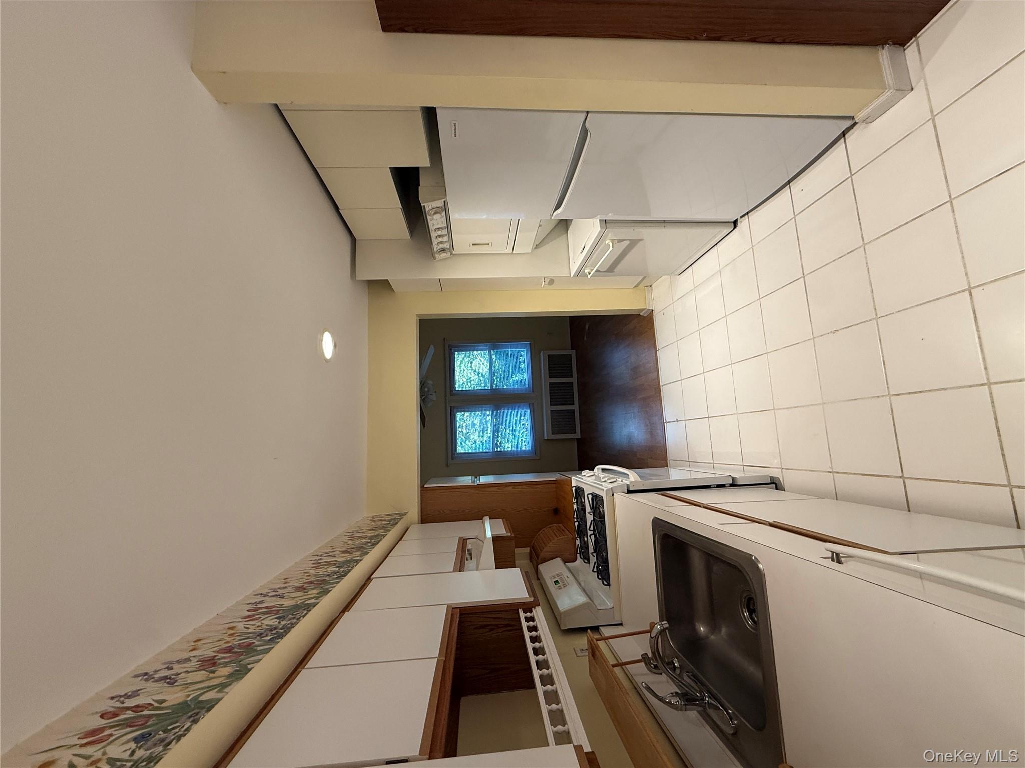 63 Franklin Avenue, Glen Cove, NY 11542