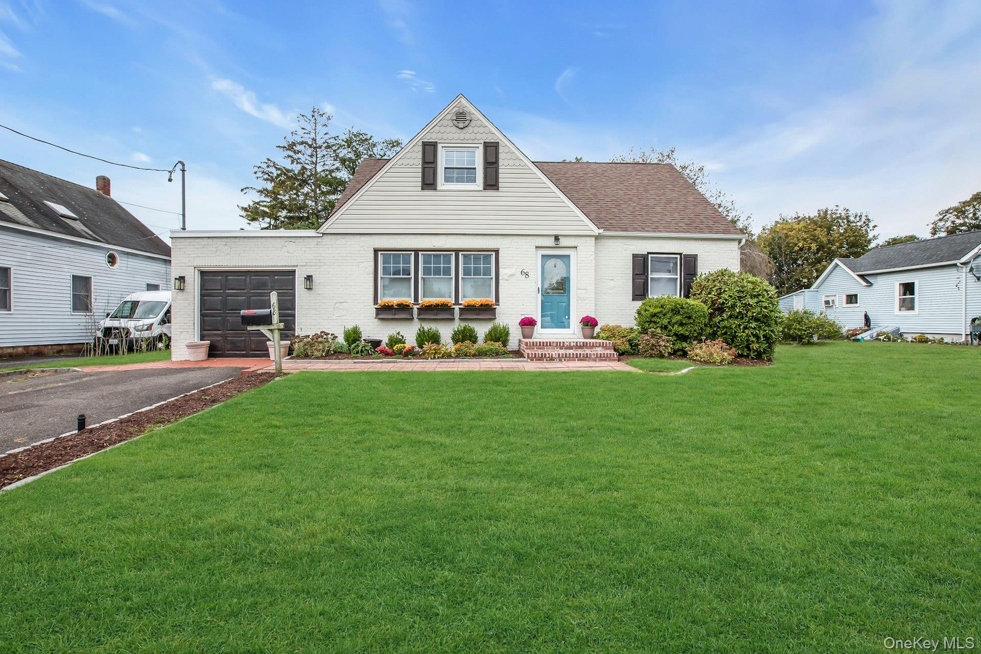 68 Division Avenue, West Sayville, NY 11796