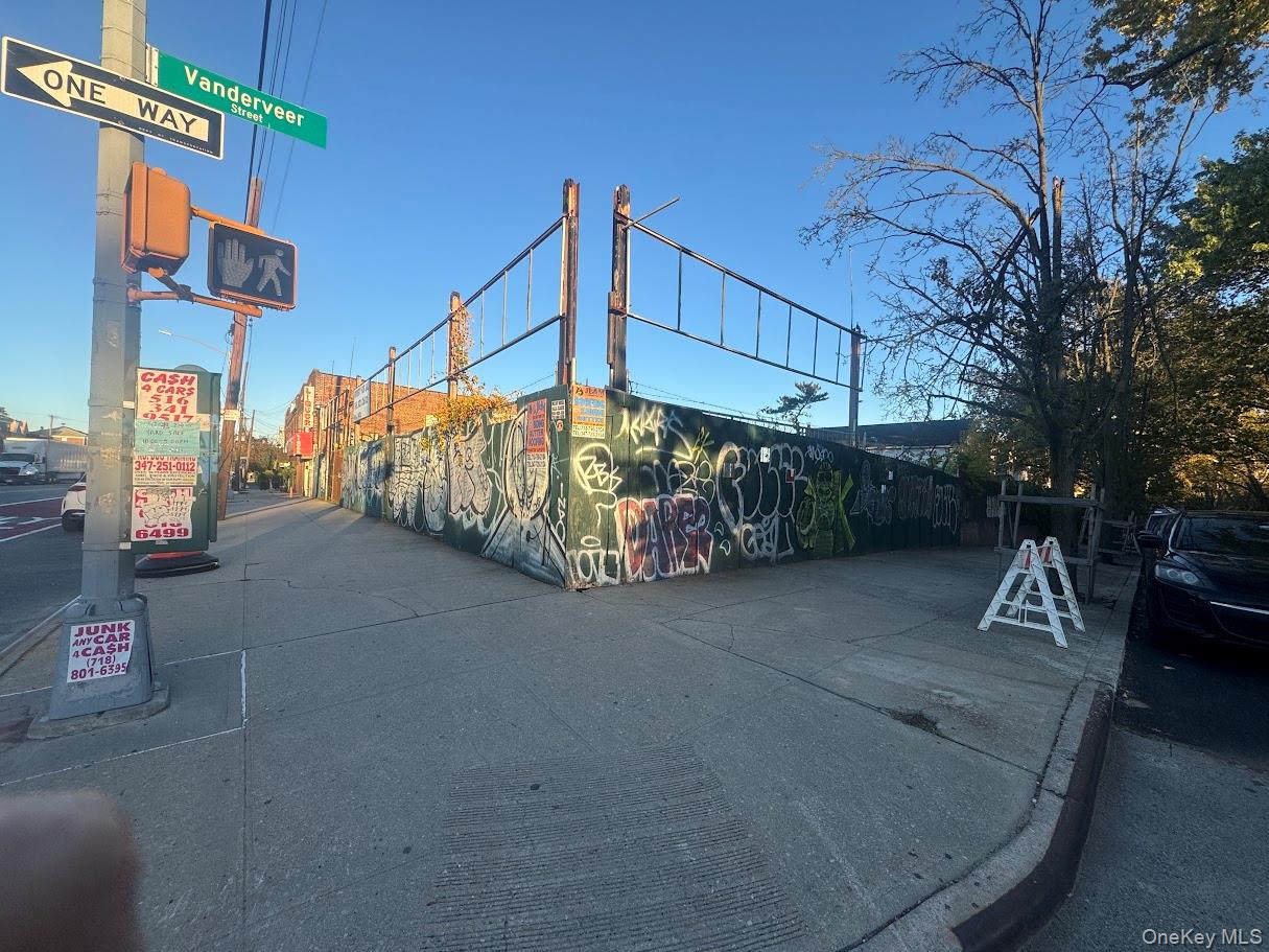 214-32 Hillside Avenue, Queens Village, NY 11427