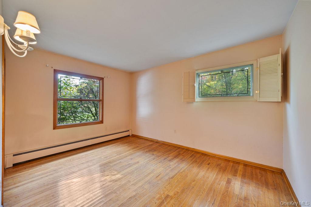 5 Steinway Court, Suffern, NY 10901