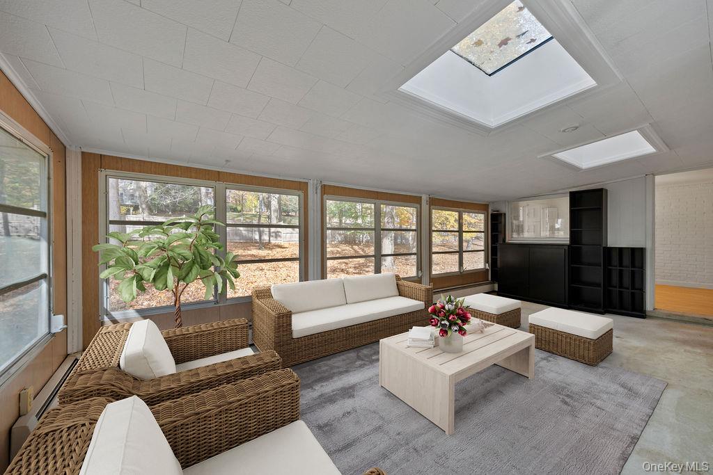 5 Steinway Court, Suffern, NY 10901