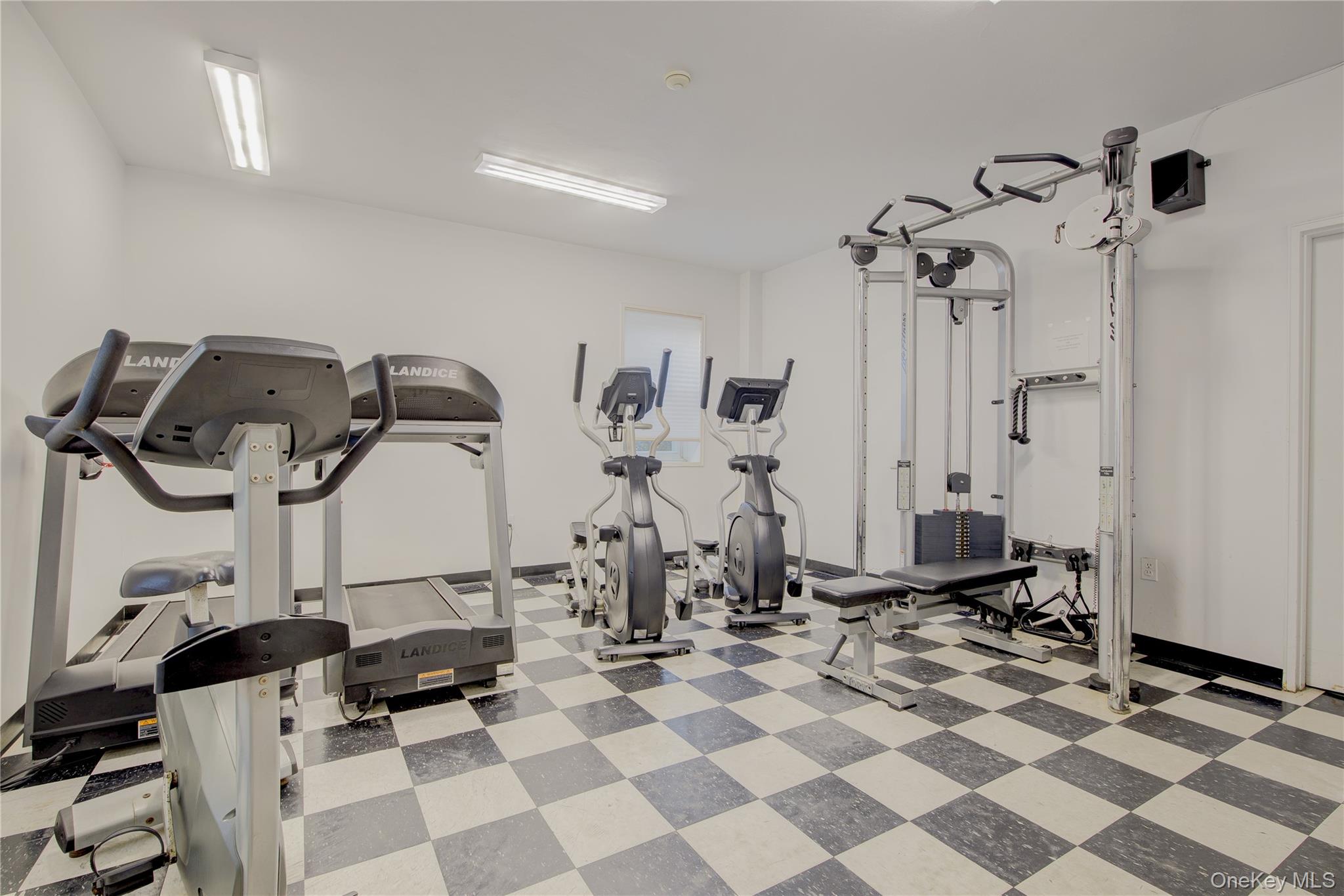 370 W Broadway # 4K, Long Beach, NY 11561