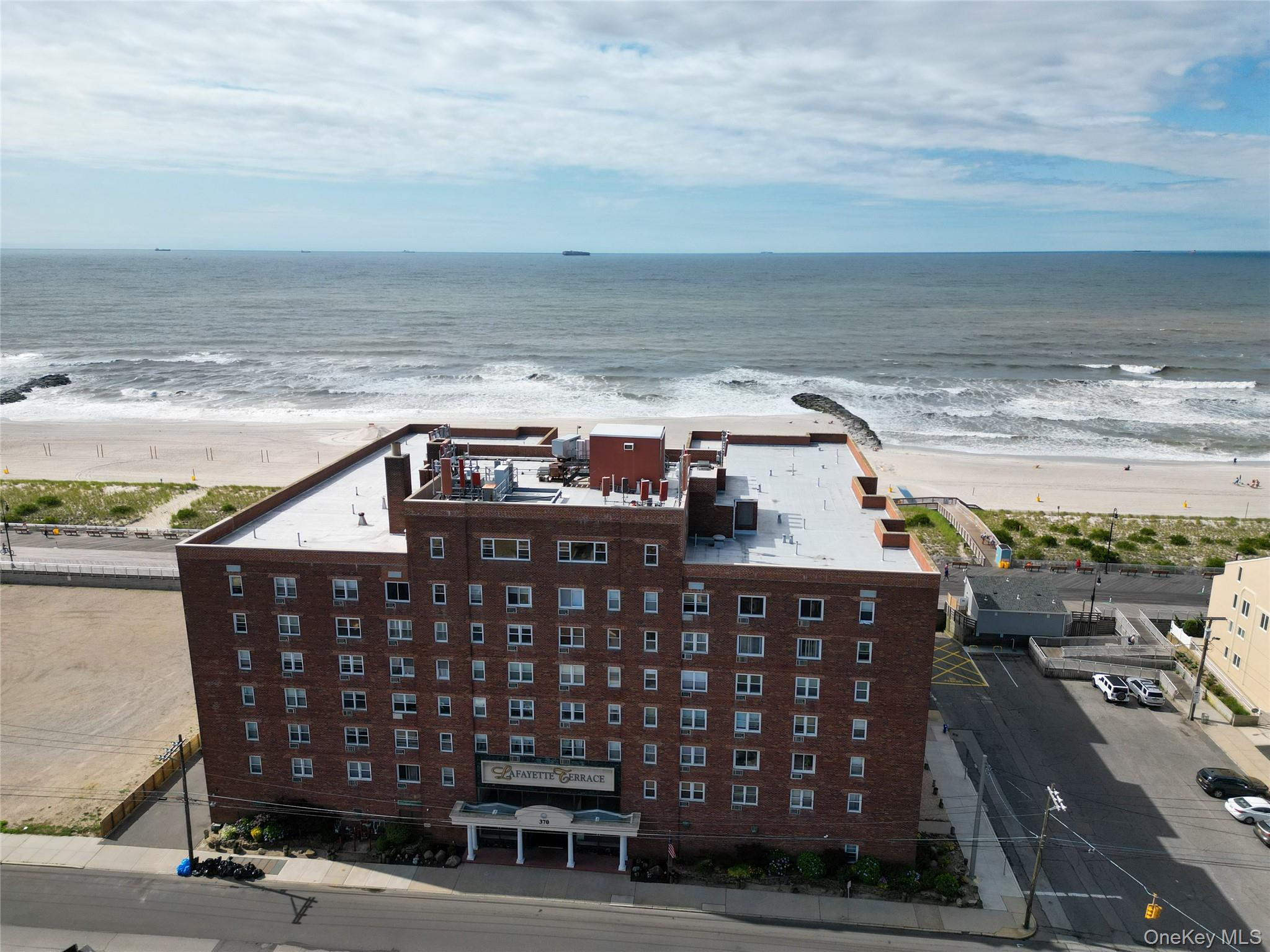 370 W Broadway # 4K, Long Beach, NY 11561