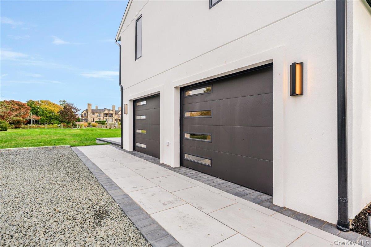 147 W Bayberry Road, Islip, NY 11751