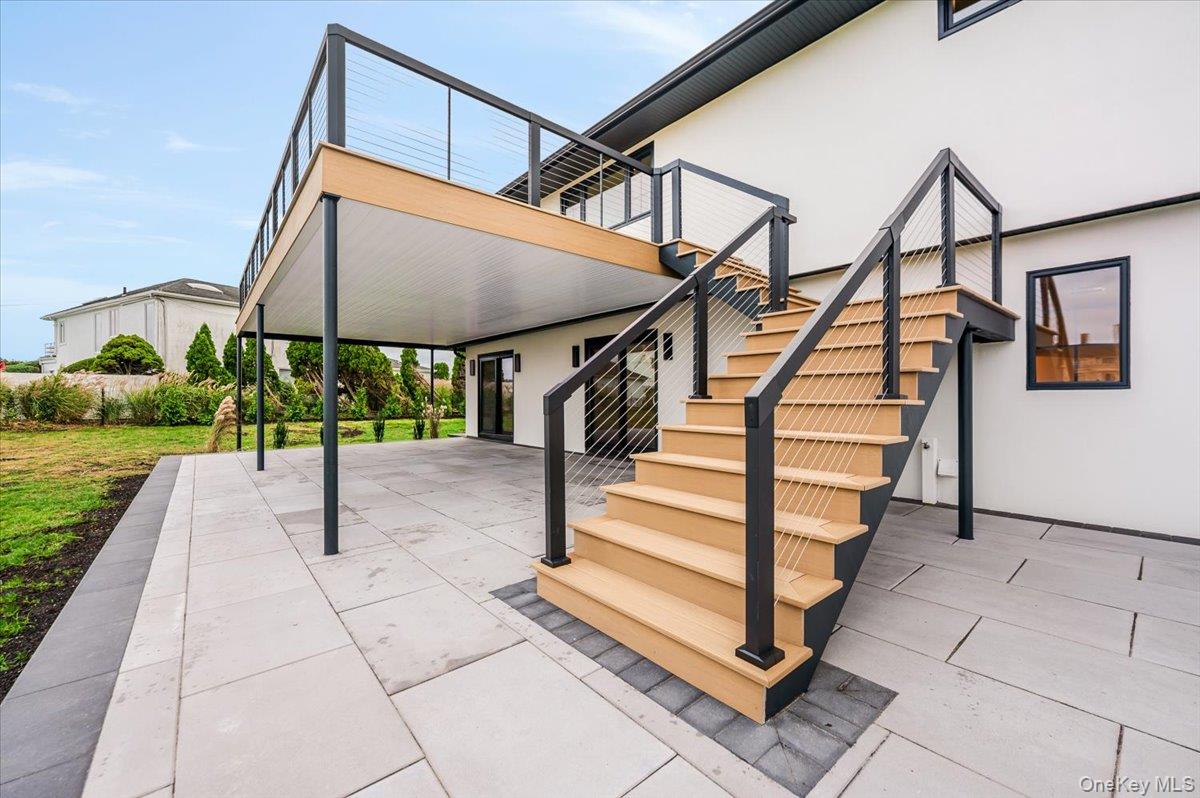 147 W Bayberry Road, Islip, NY 11751