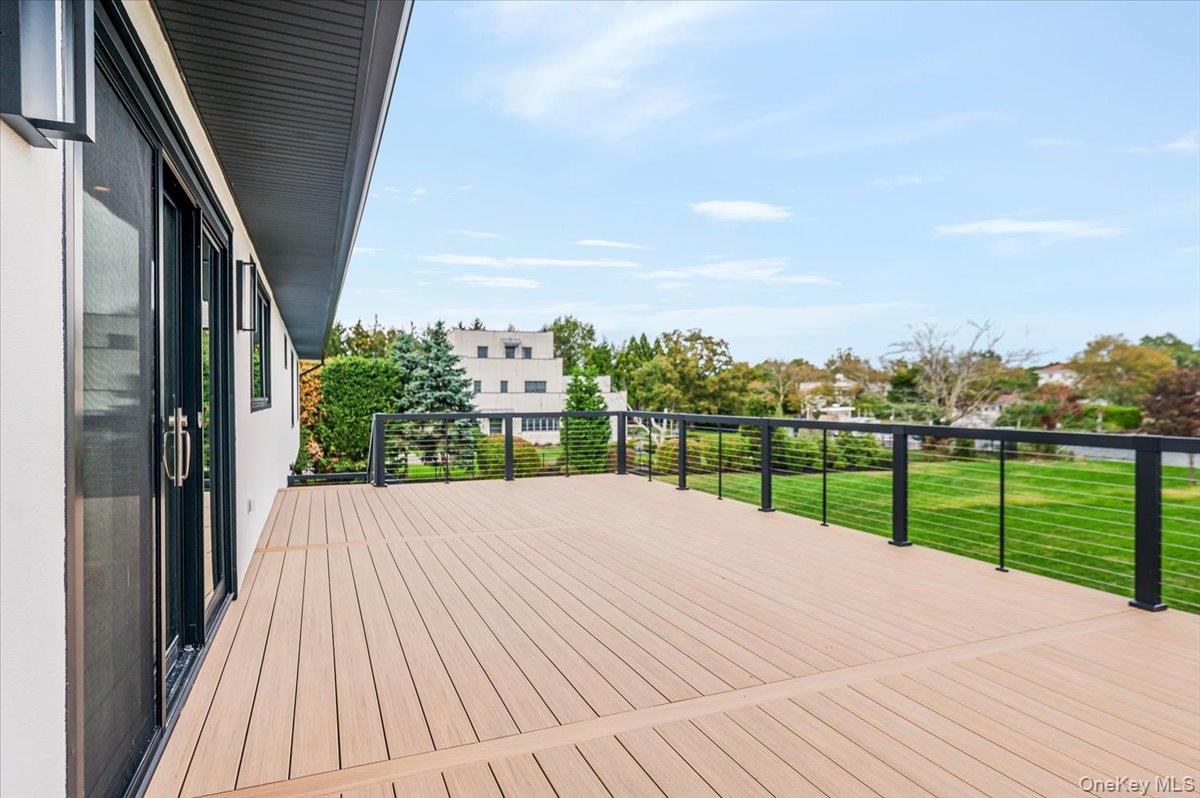 147 W Bayberry Road, Islip, NY 11751