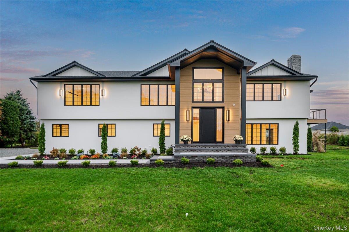 147 W Bayberry Road, Islip, NY 11751