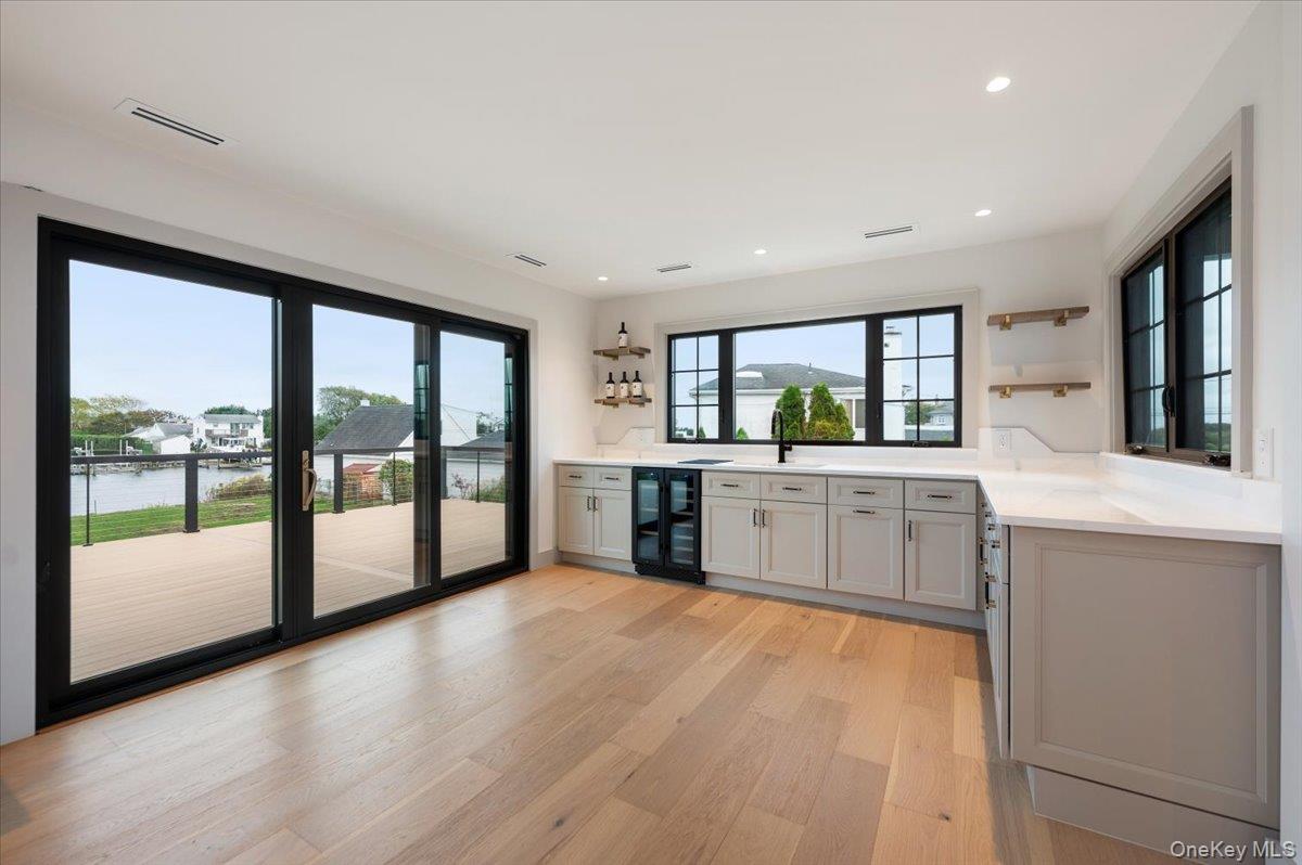 147 W Bayberry Road, Islip, NY 11751