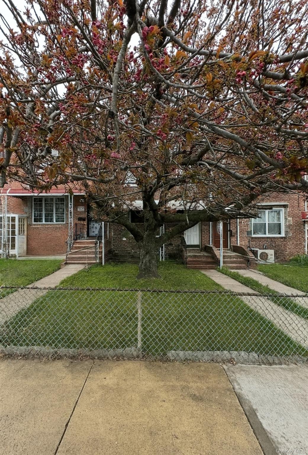 73-37 52 Avenue, Maspeth, NY 11378