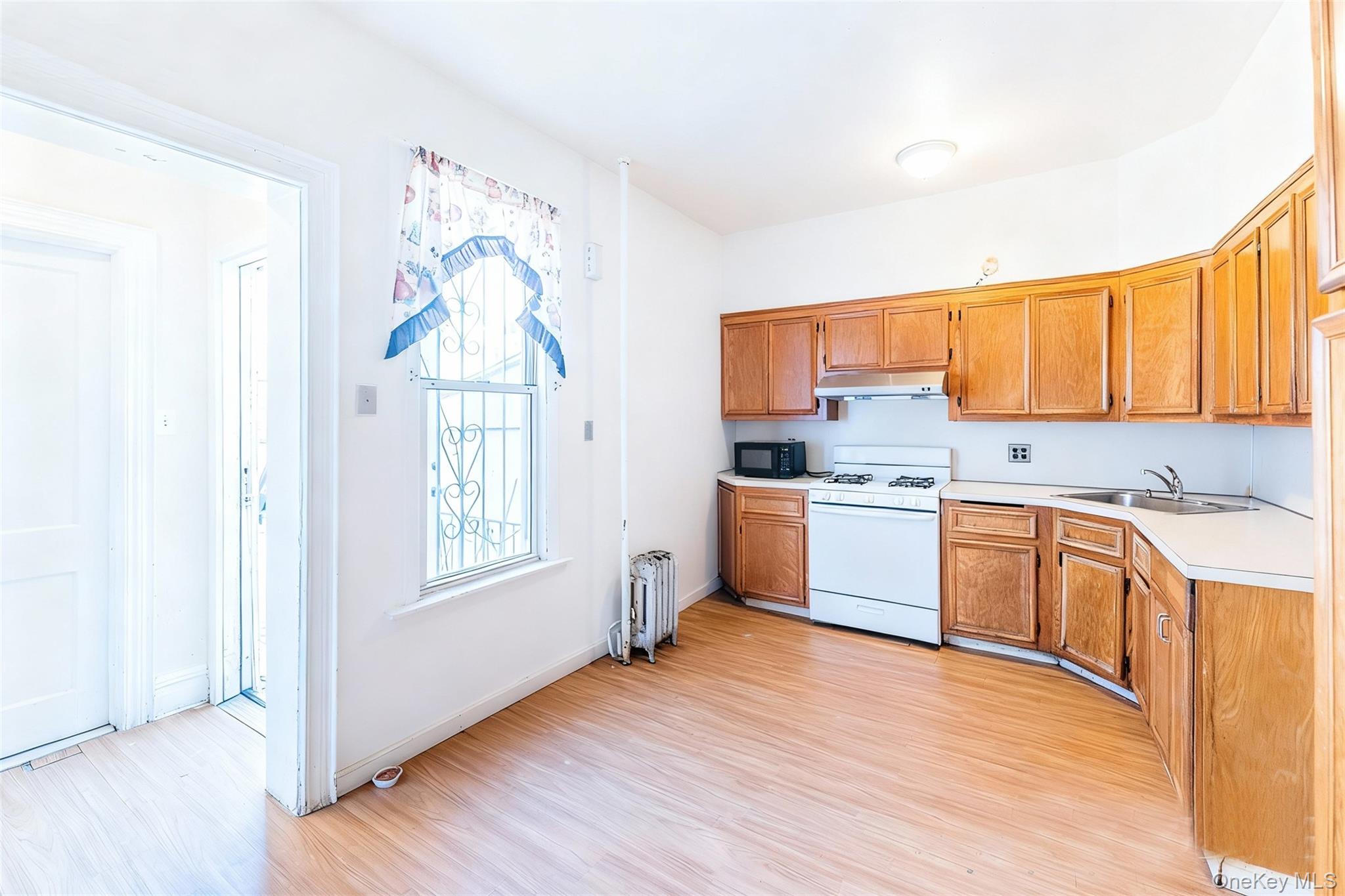 31-39 84th Street, Jackson Heights, NY 11370