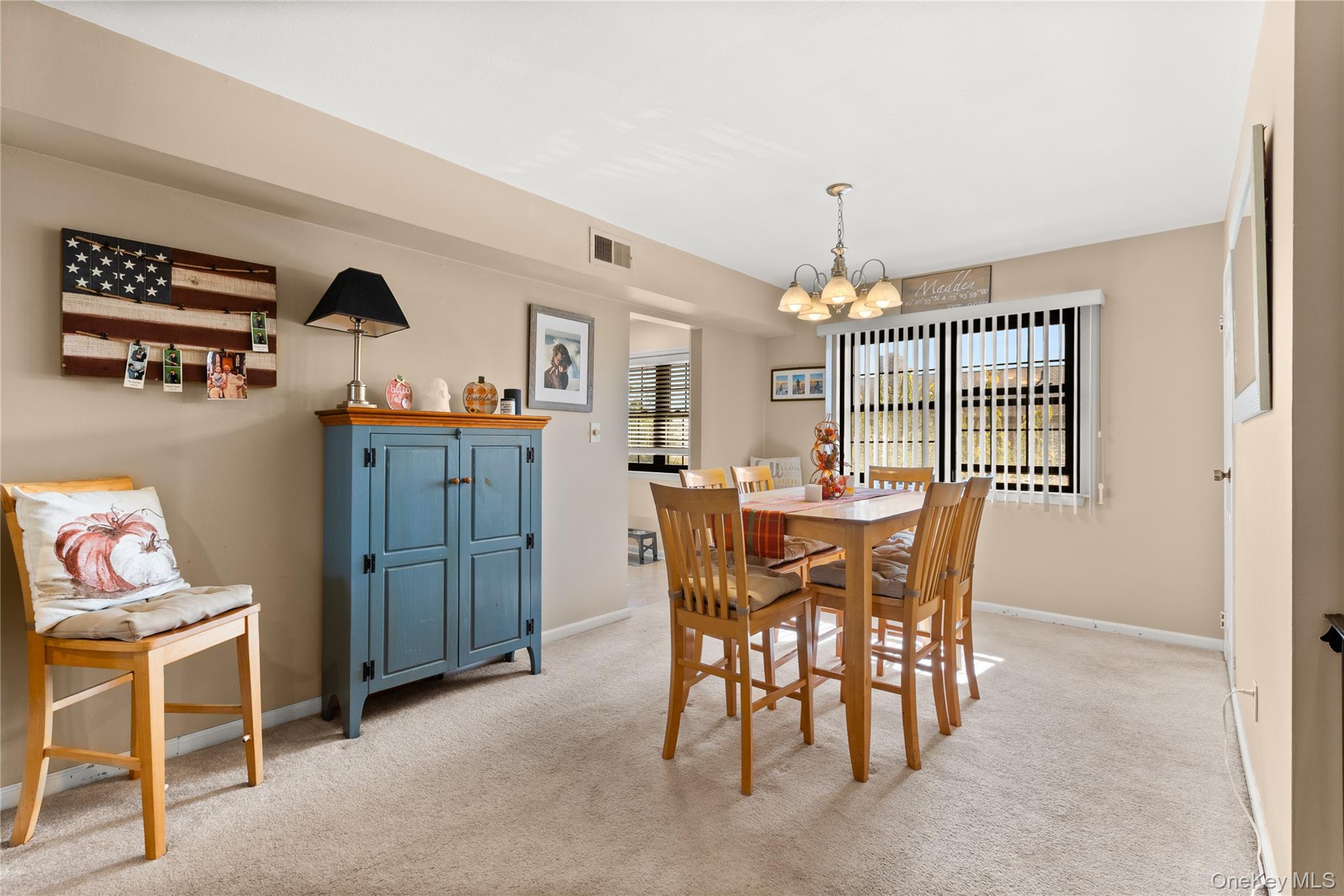 441 Mariners Way, Copiague, NY 11726