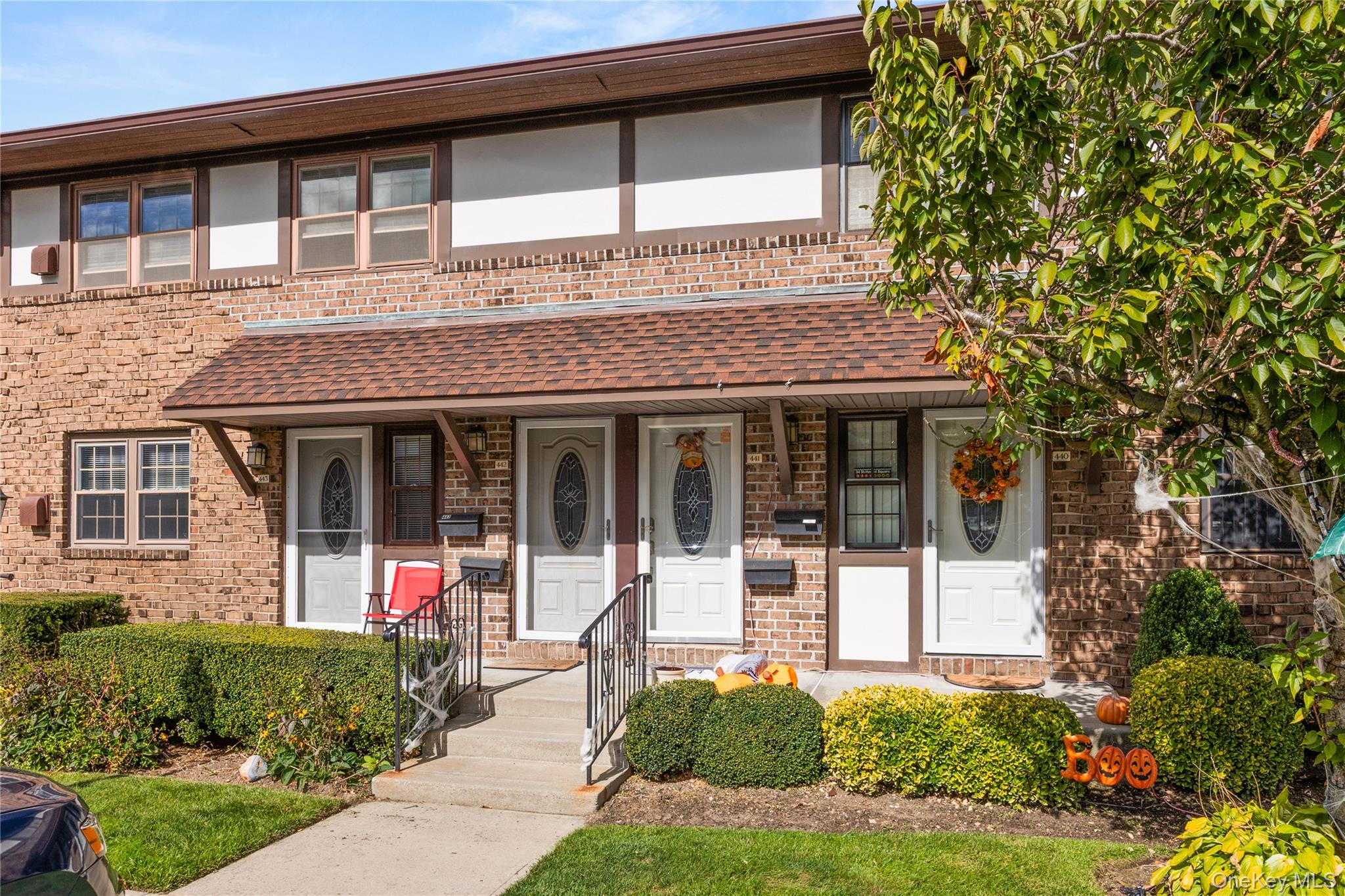 441 Mariners Way, Copiague, NY 11726