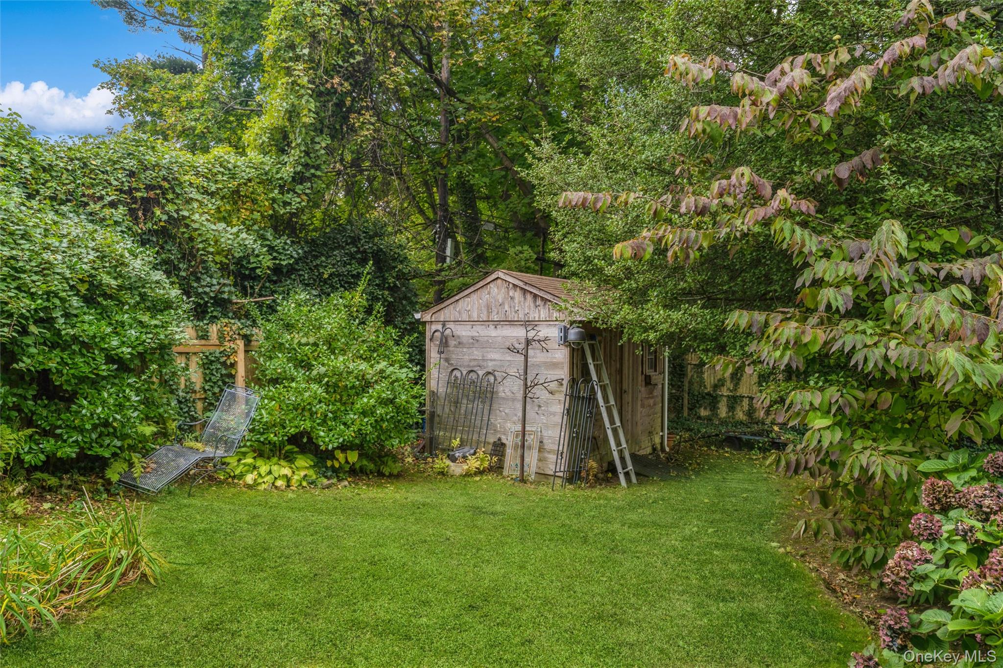 15 Ridge Road, Glen Cove, NY 11542