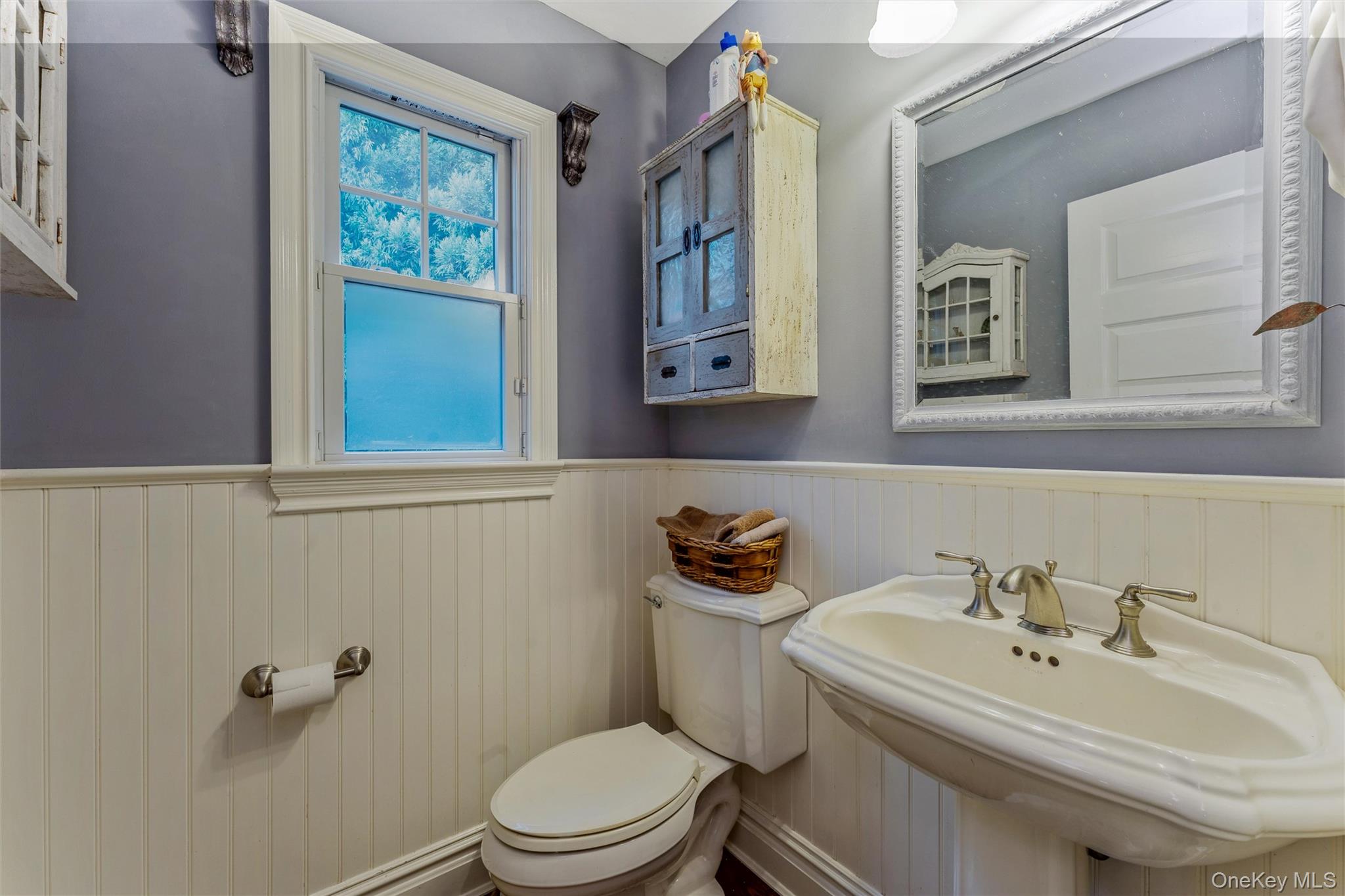 15 Ridge Road, Glen Cove, NY 11542