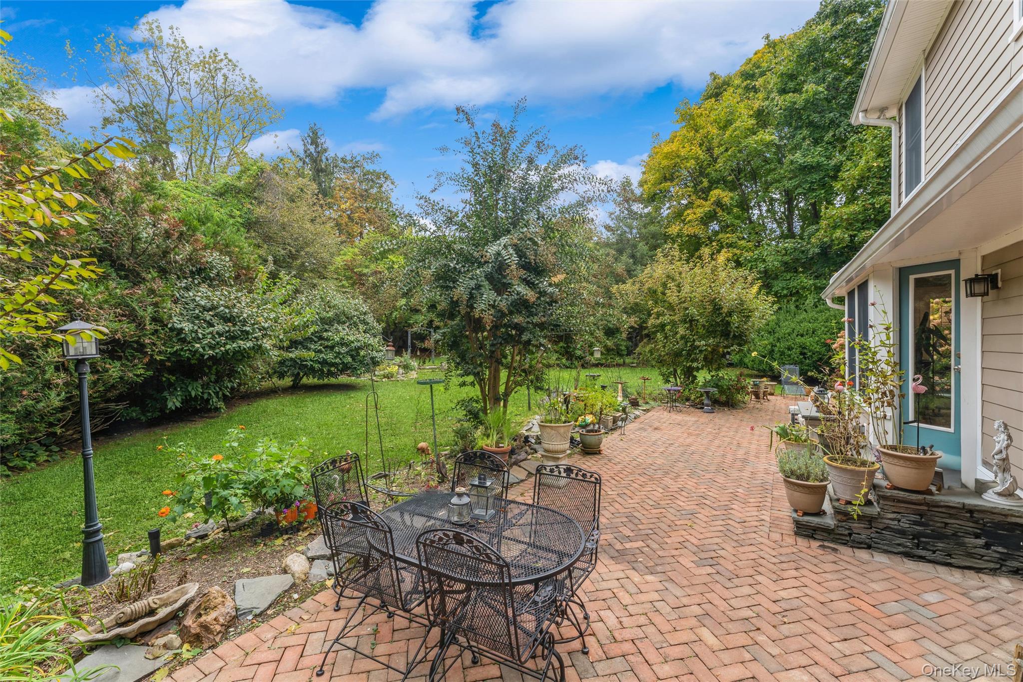 15 Ridge Road, Glen Cove, NY 11542