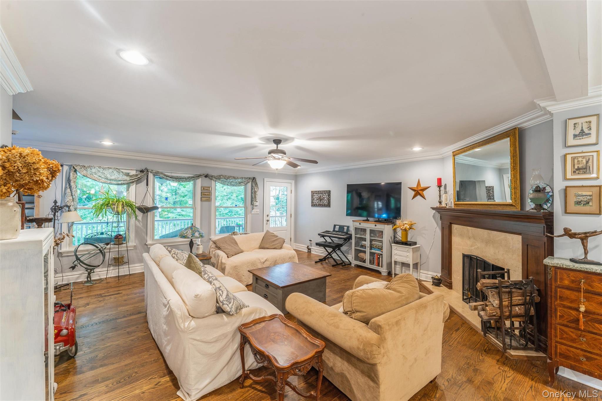 15 Ridge Road, Glen Cove, NY 11542