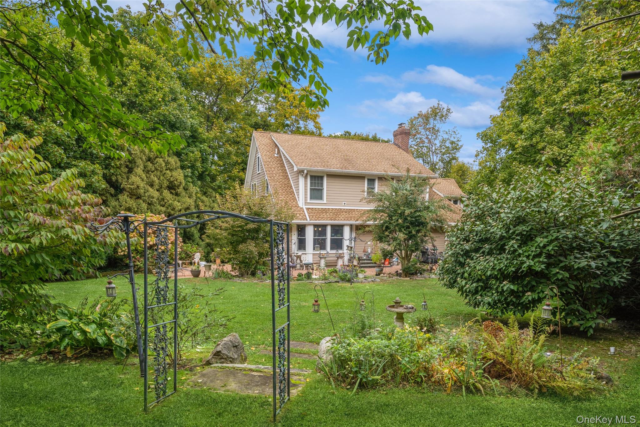 15 Ridge Road, Glen Cove, NY 11542