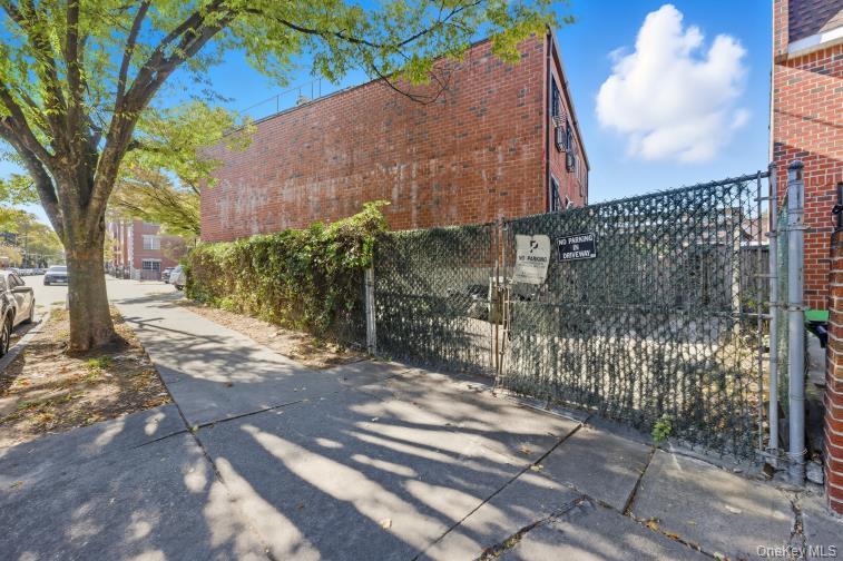 865 Home Street, Bronx, NY 10459