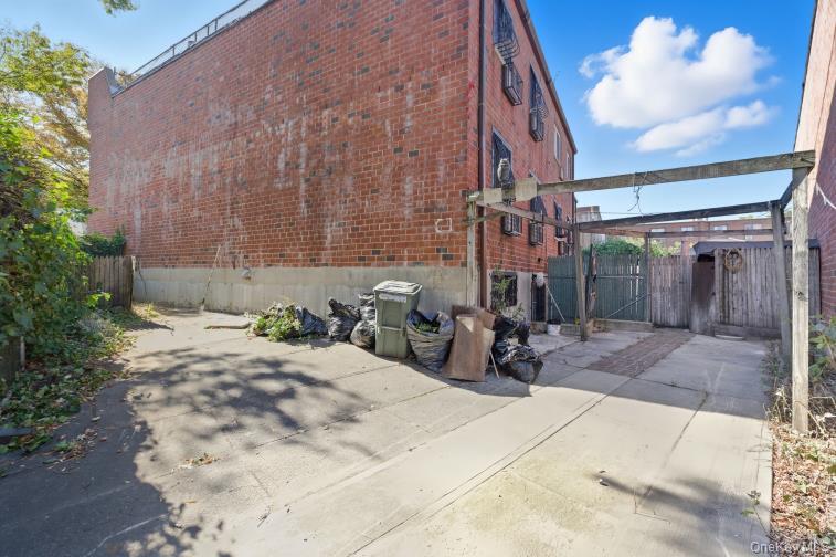 865 Home Street, Bronx, NY 10459