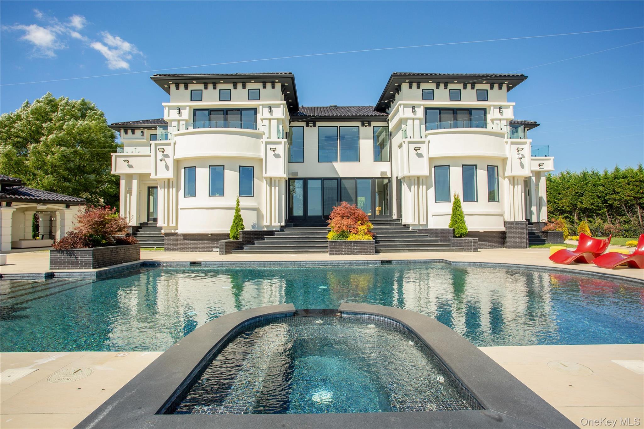 190 Curtis Road, Hewlett Neck, NY 11598