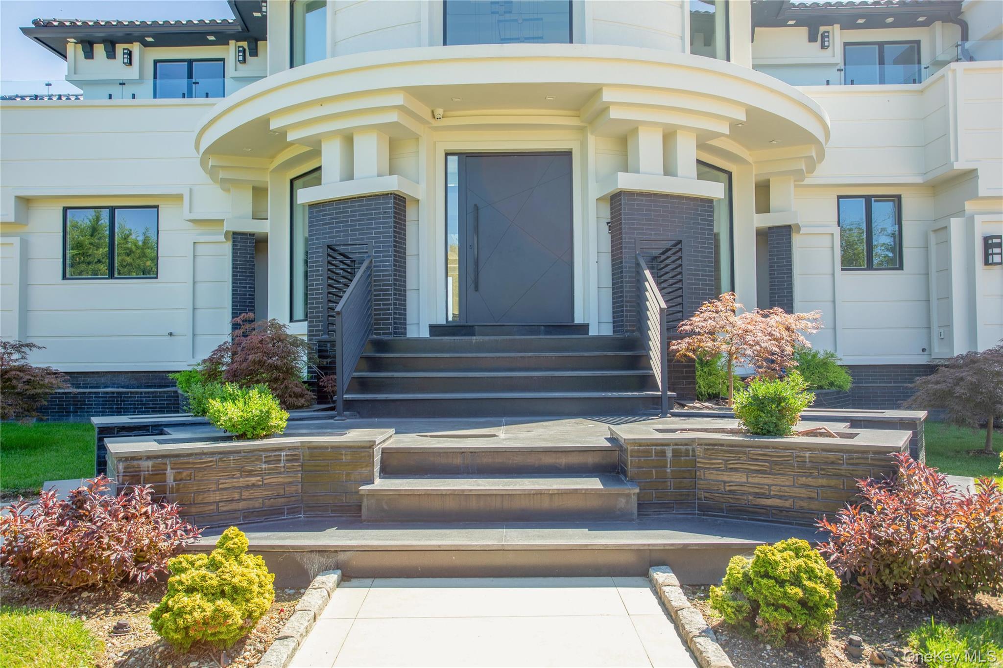 190 Curtis Road, Hewlett Neck, NY 11598