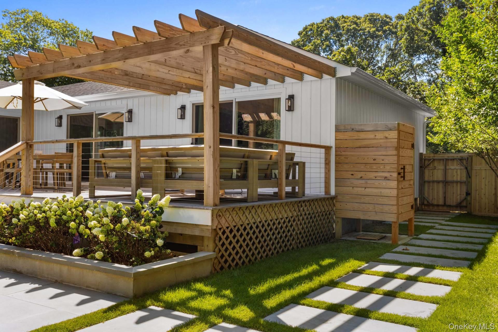 Hampton Bays, NY 11946