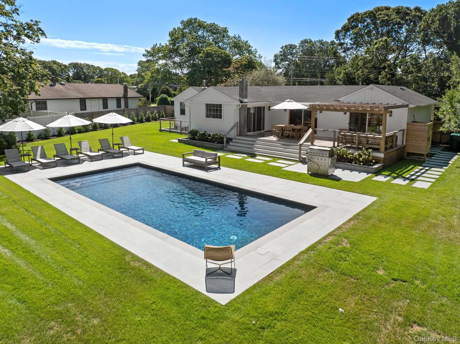 Hampton Bays, NY 11946