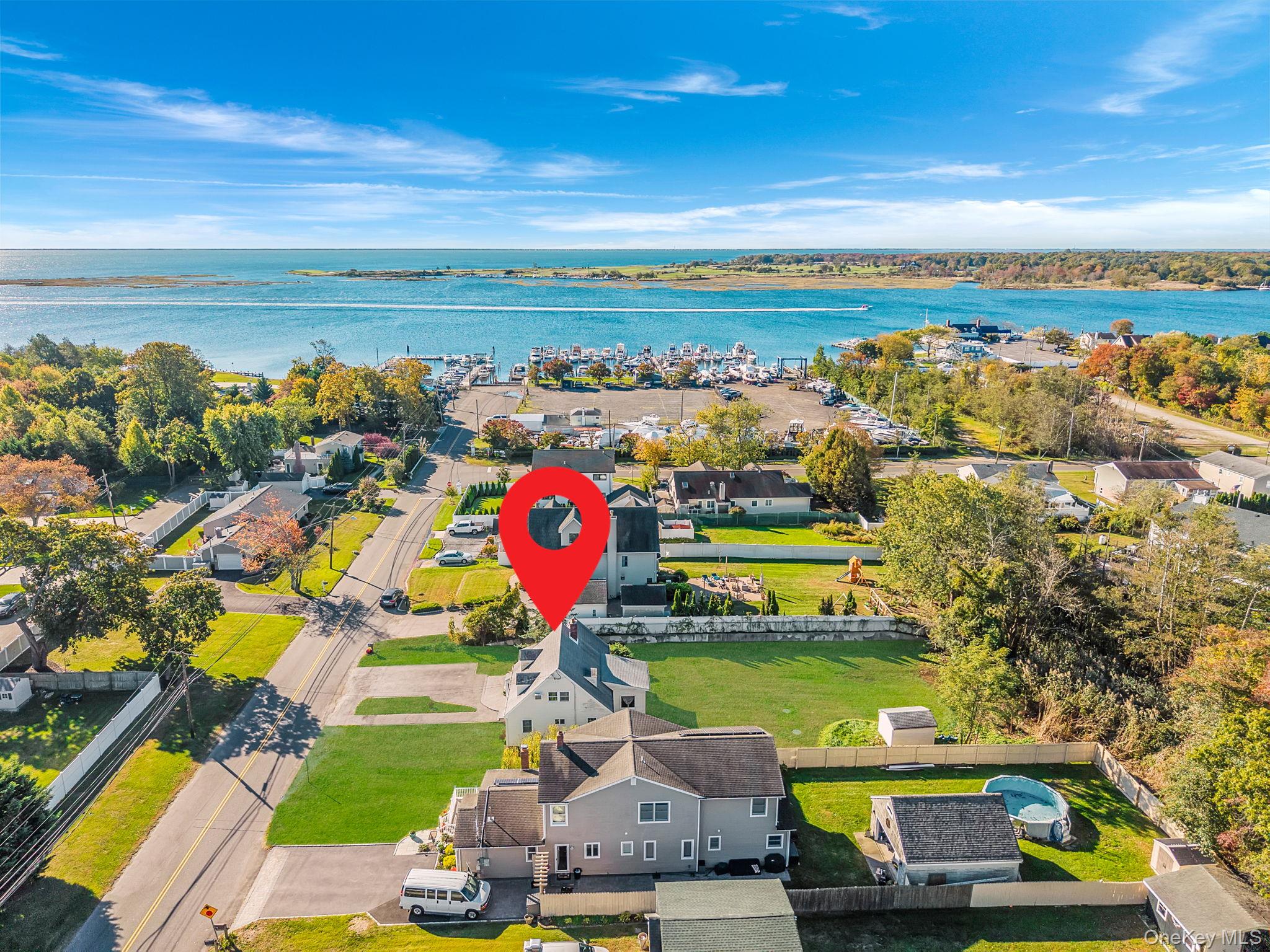 404 Vanderbilt Boulevard, Oakdale, NY 11769