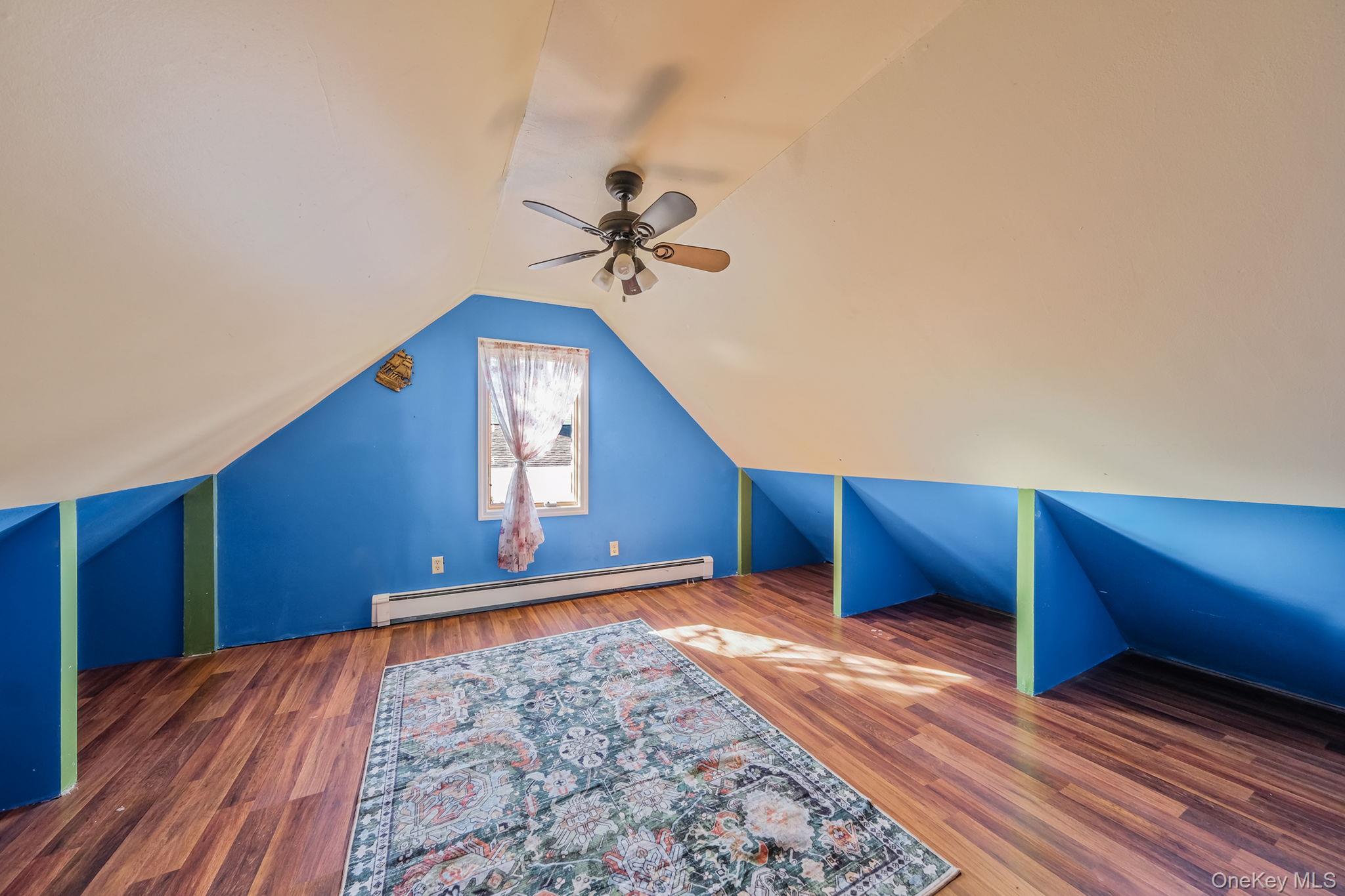 404 Vanderbilt Boulevard, Oakdale, NY 11769