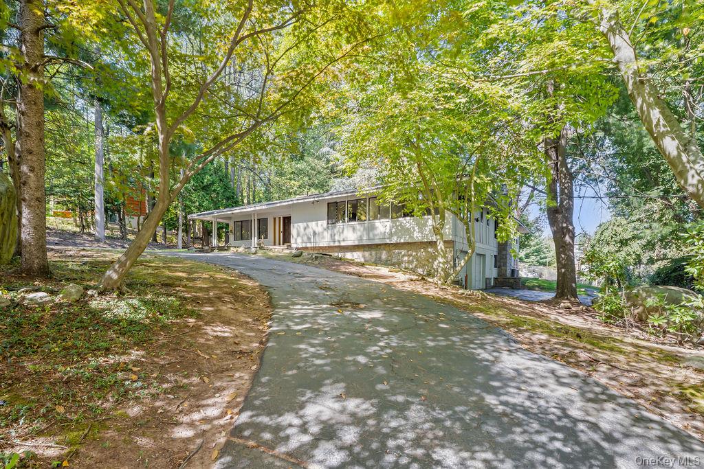 16 Wagon Wheel Drive, New City, NY 10956