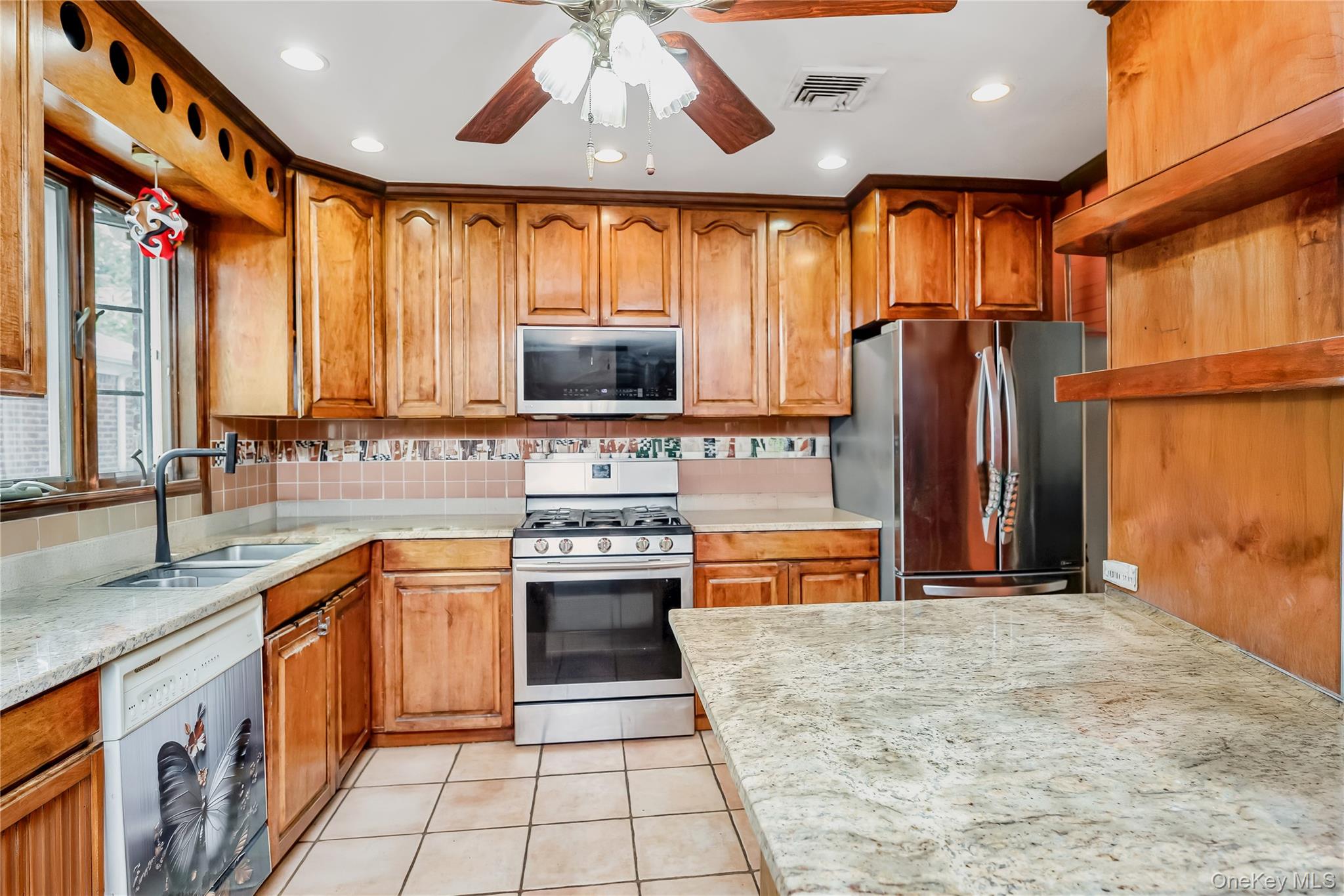 6532 170th Street, Fresh Meadows, NY 11365