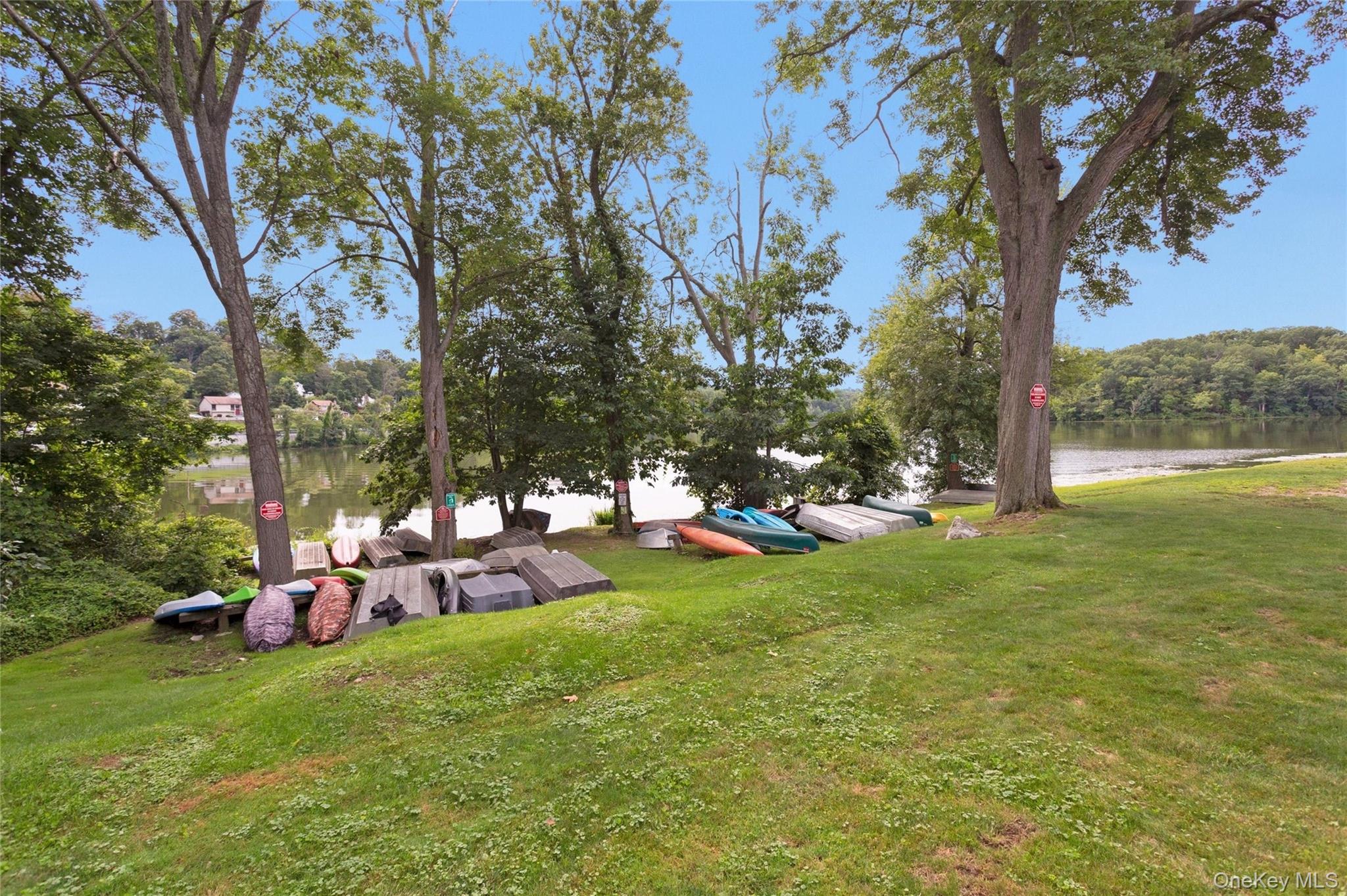 24 Leisure Way, Mohegan Lake, NY 10547