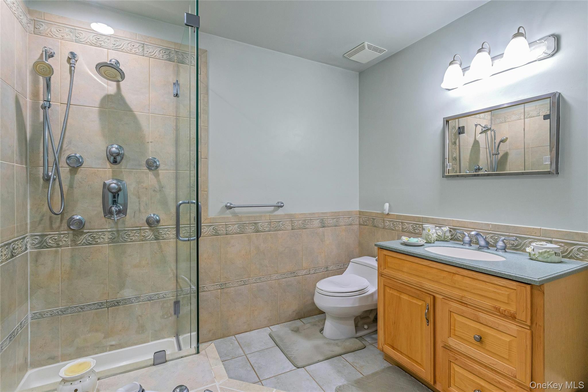 24 Leisure Way, Mohegan Lake, NY 10547