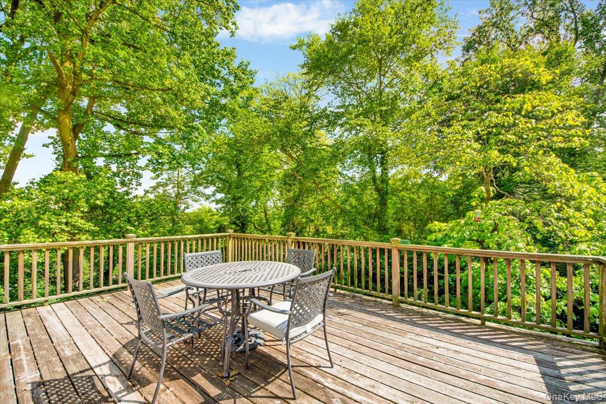 6 Sunset Lane, Hartsdale, NY 10530