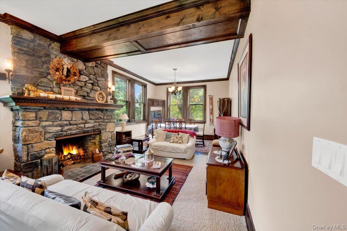 6 Sunset Lane, Hartsdale, NY 10530