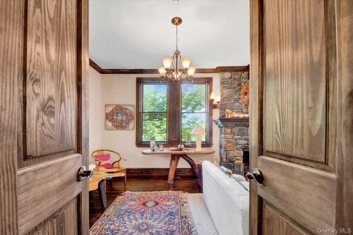 6 Sunset Lane, Hartsdale, NY 10530