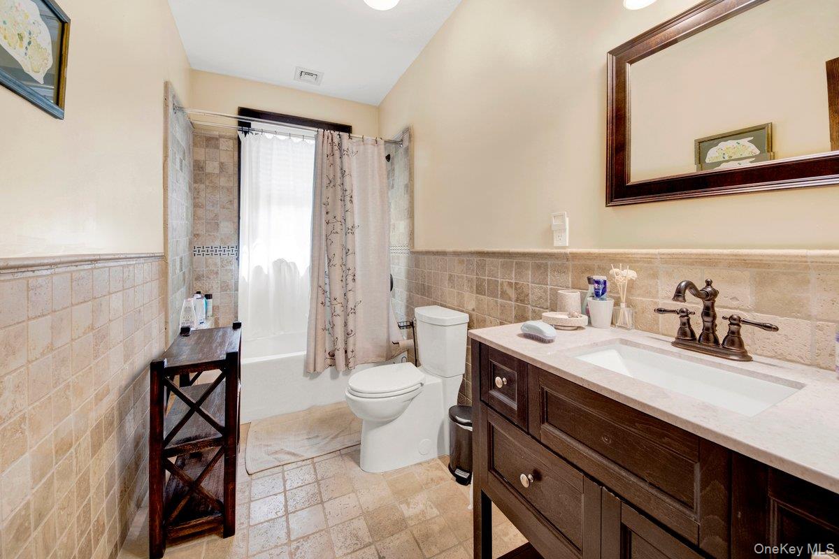 6 Sunset Lane, Hartsdale, NY 10530