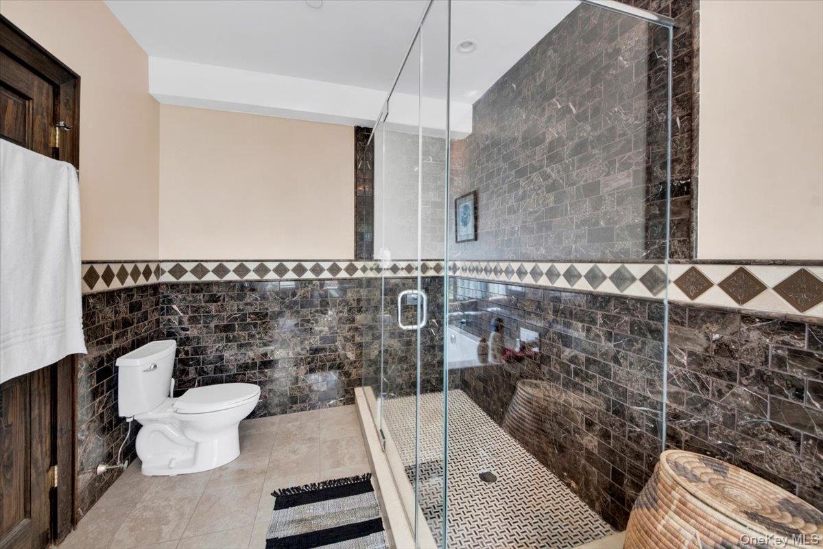 6 Sunset Lane, Hartsdale, NY 10530