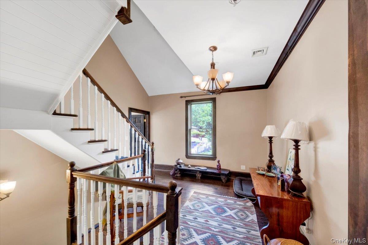 6 Sunset Lane, Hartsdale, NY 10530