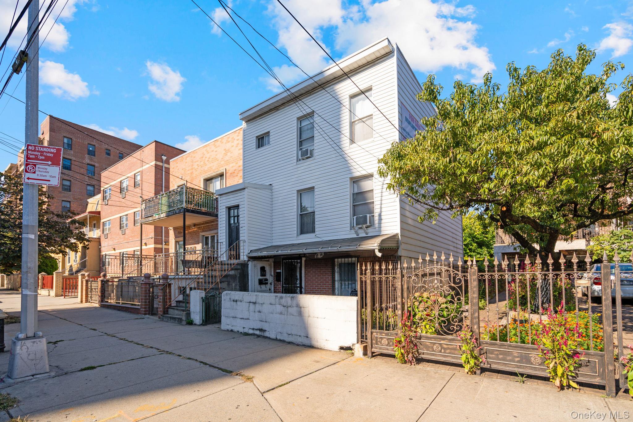 25-14 Crescent Street, Astoria, NY 11102