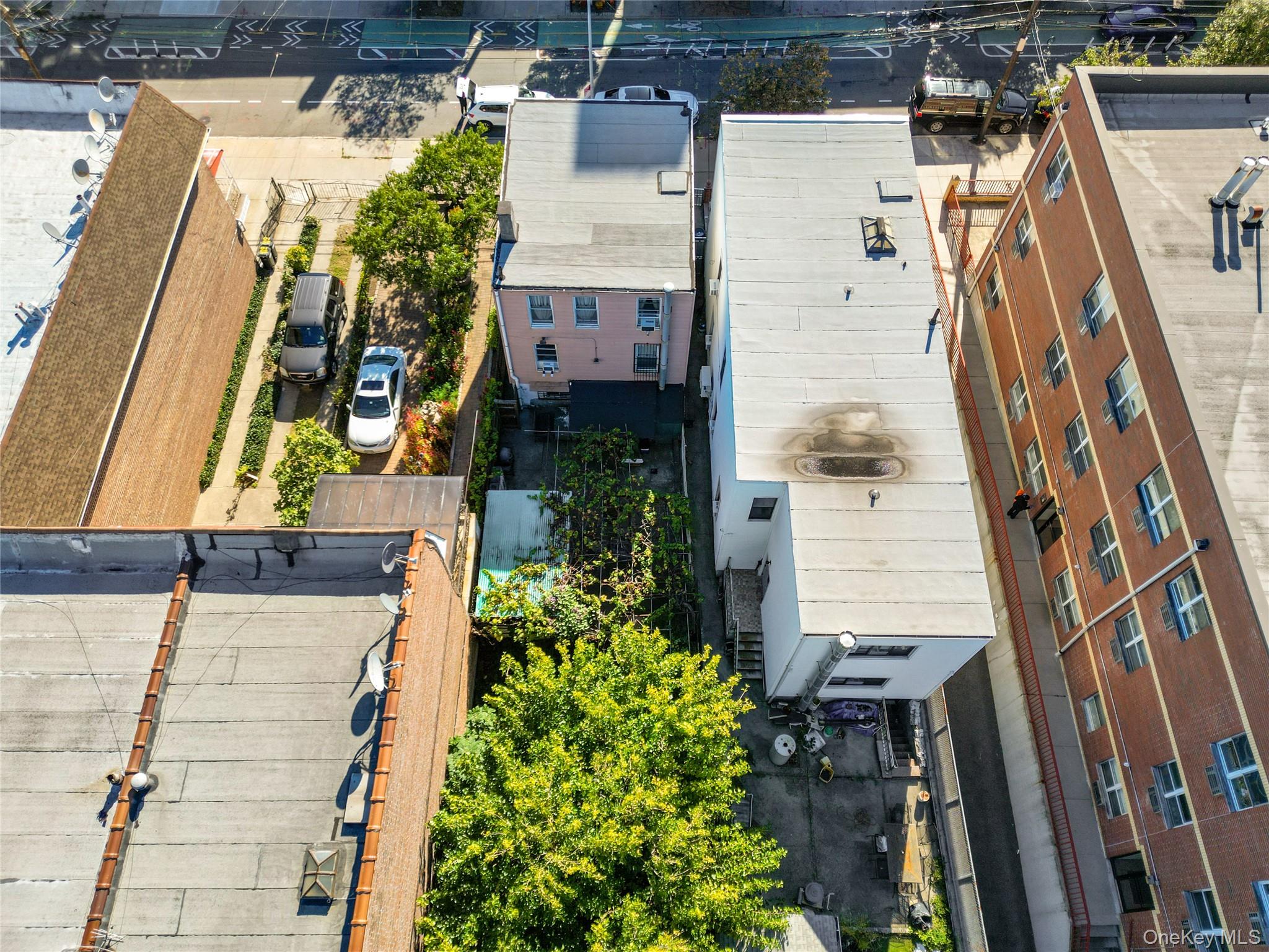 25-14 Crescent Street, Astoria, NY 11102