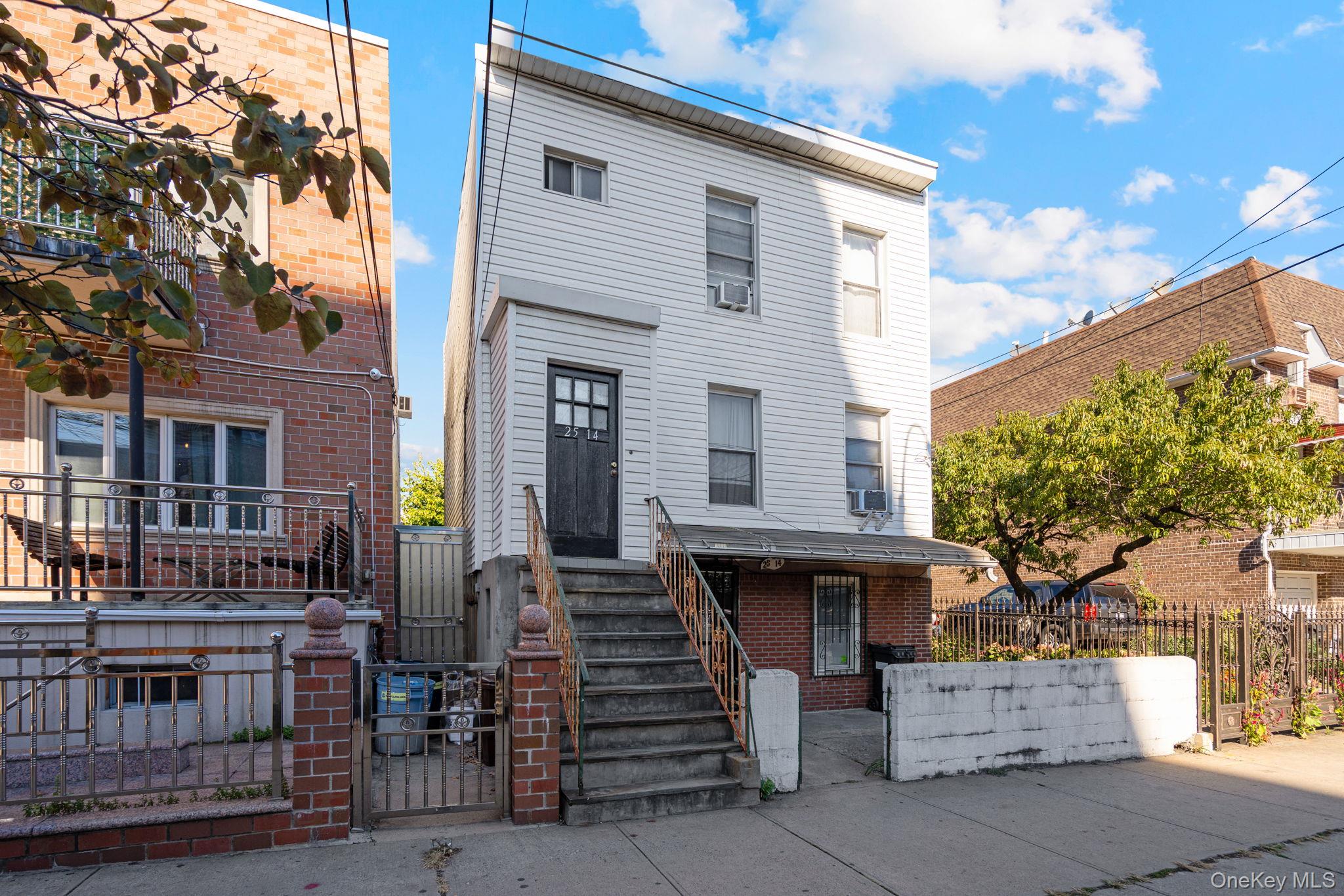 25-14 Crescent Street, Astoria, NY 11102