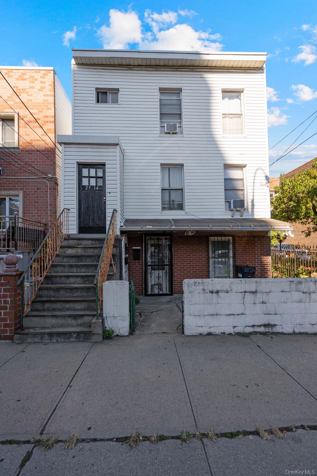 25-14 Crescent Street, Astoria, NY 11102