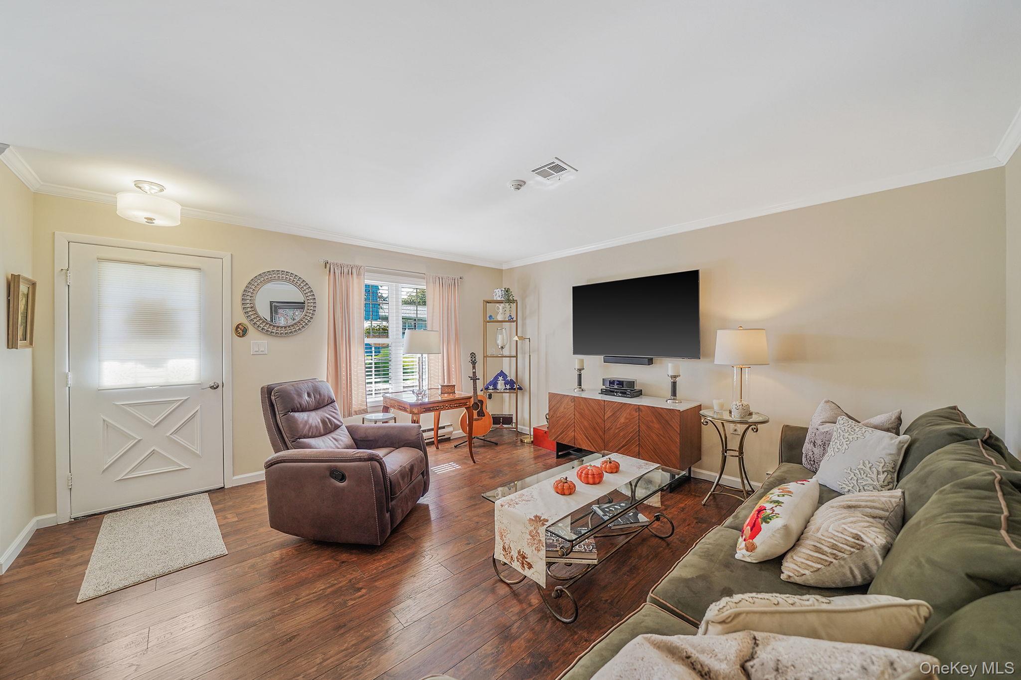 449 Arlington Drive # A, Ridge, NY 11961