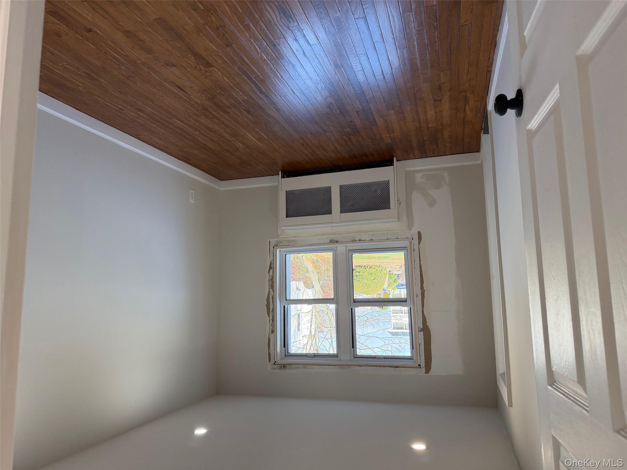 830 E Broadway # 111, Long Beach, NY 11561