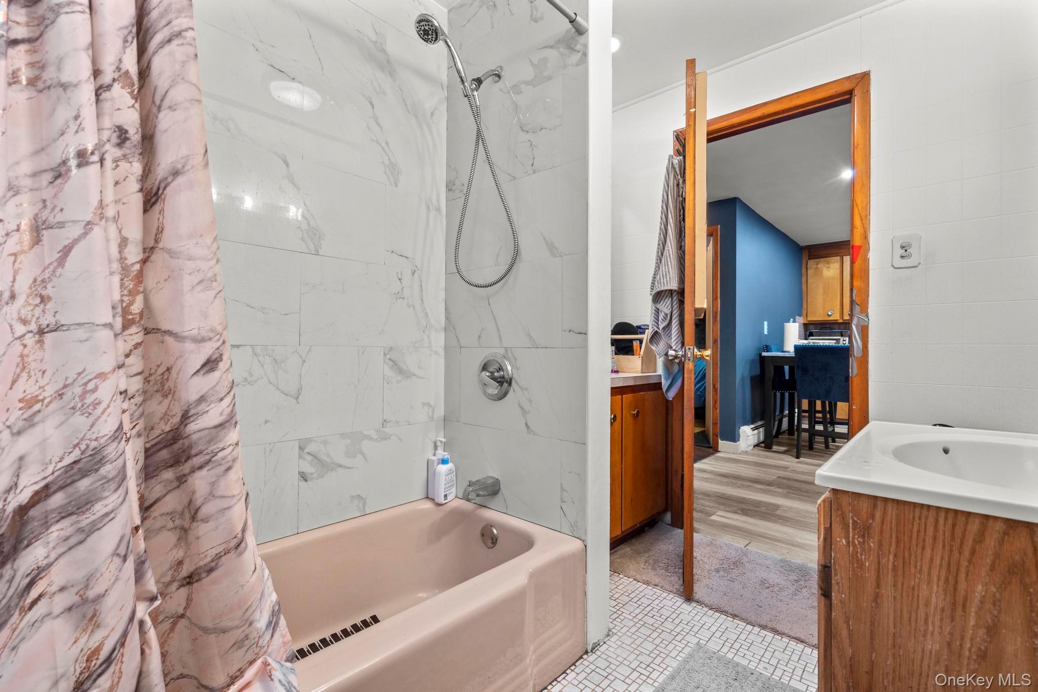 123-125 Summerfield Avenue, Bridgeport, CT 06610