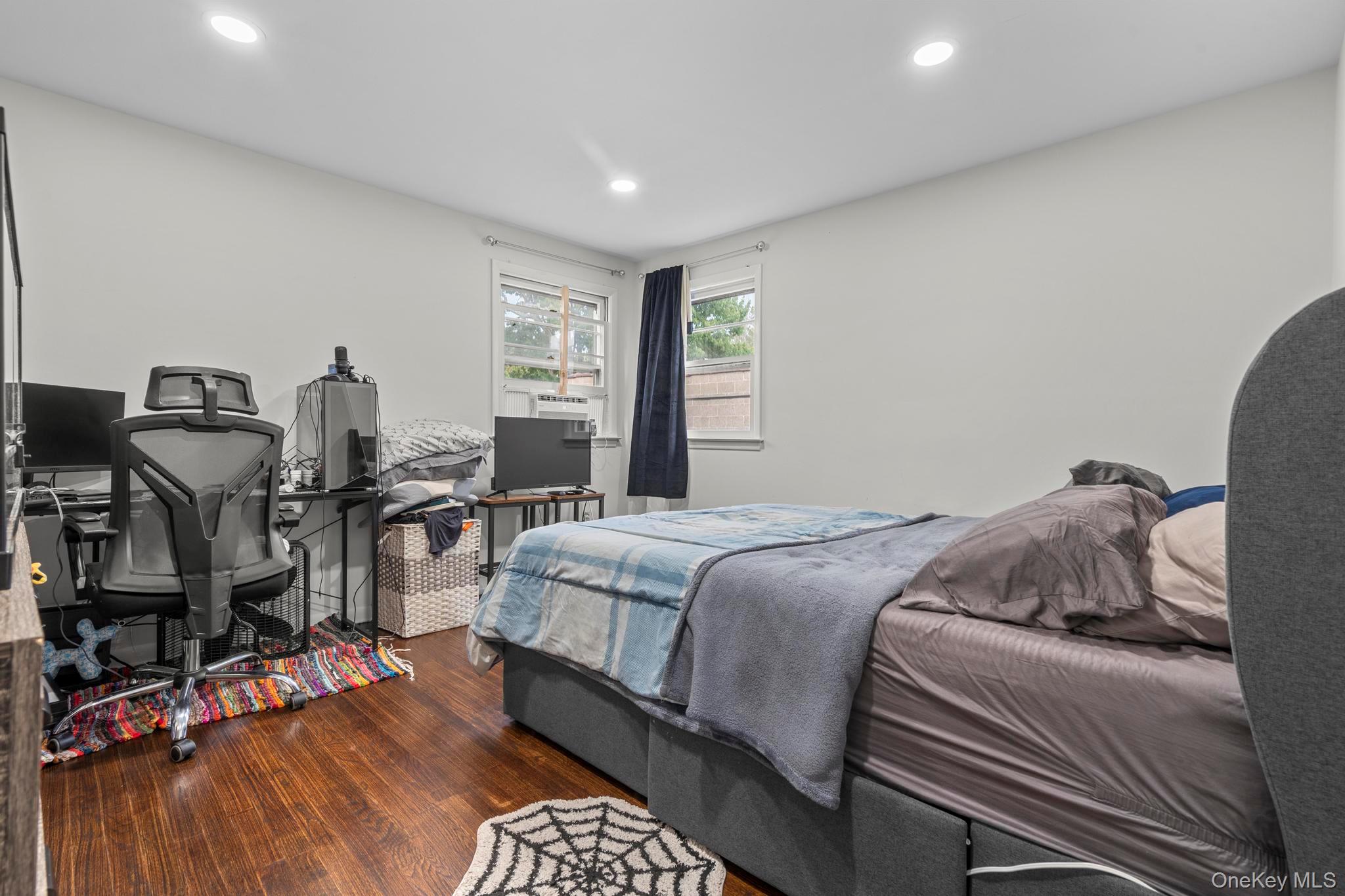 123-125 Summerfield Avenue, Bridgeport, CT 06610