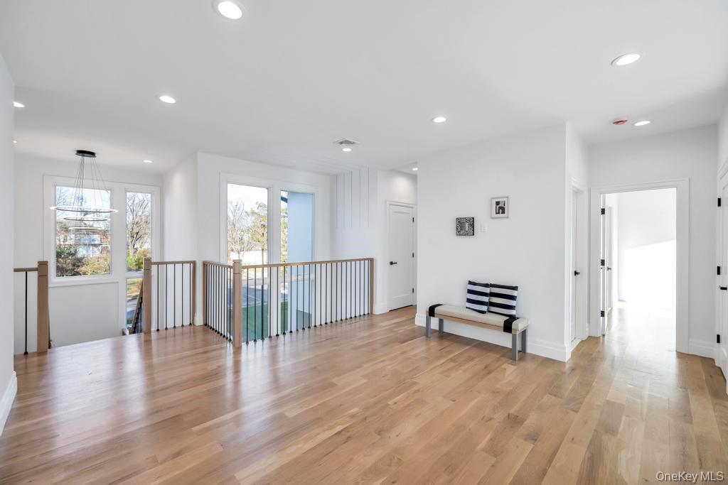 51 Stephen Drive, Plainview, NY 11803