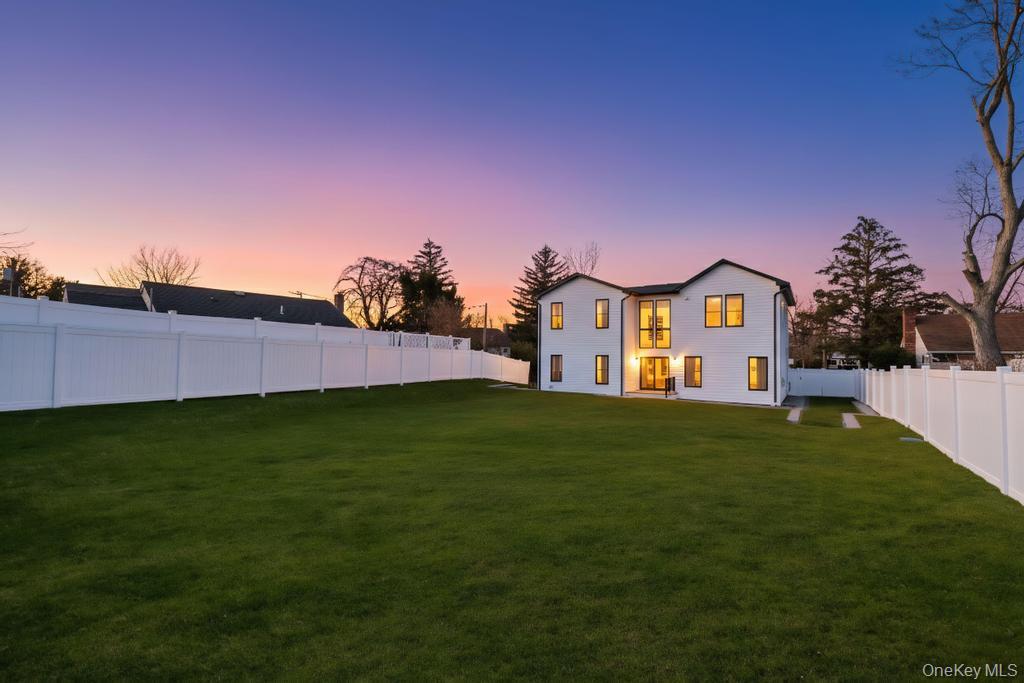 51 Stephen Drive, Plainview, NY 11803